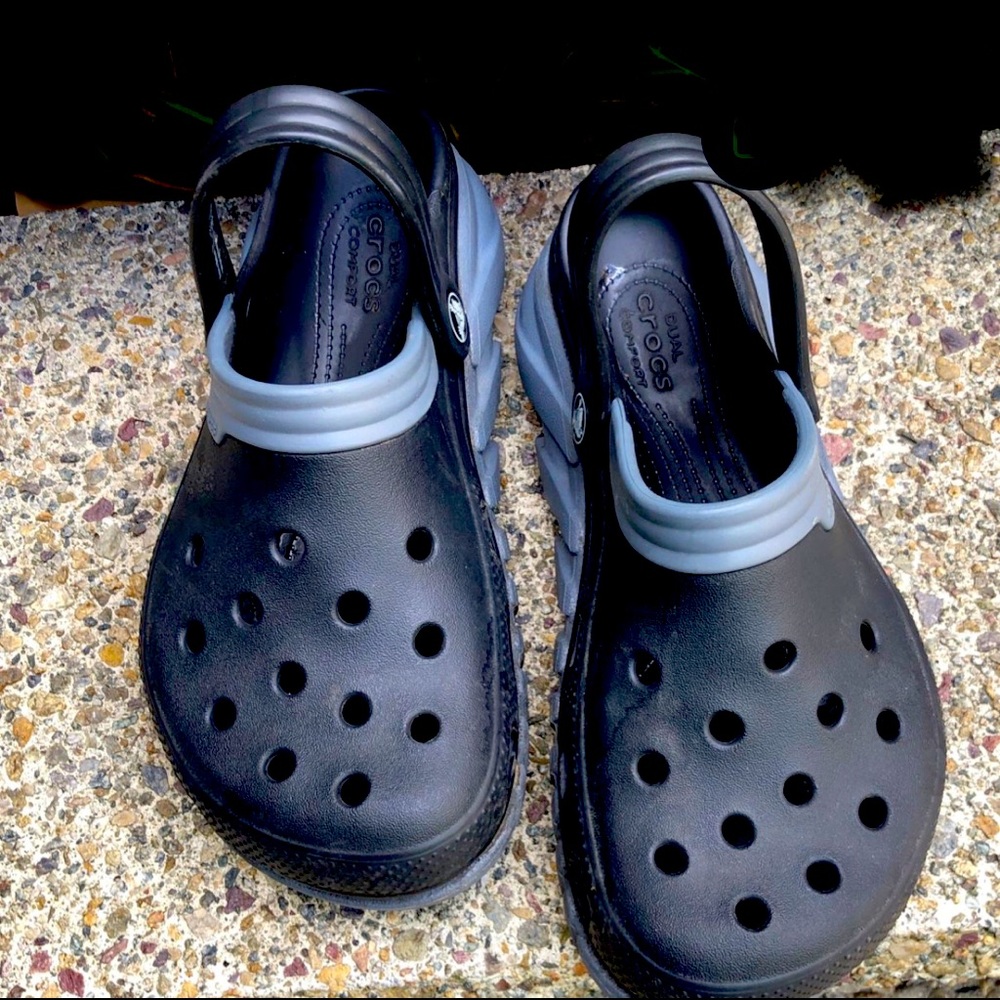 Children’s size 5:M 7:W Crocs
